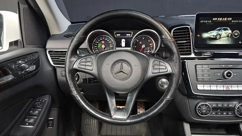 Mercedes-Benz GLE-Class