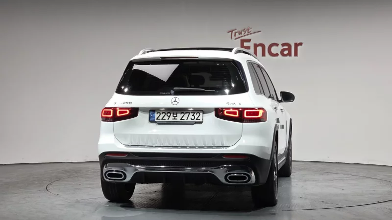 Mercedes-Benz GLB-Class