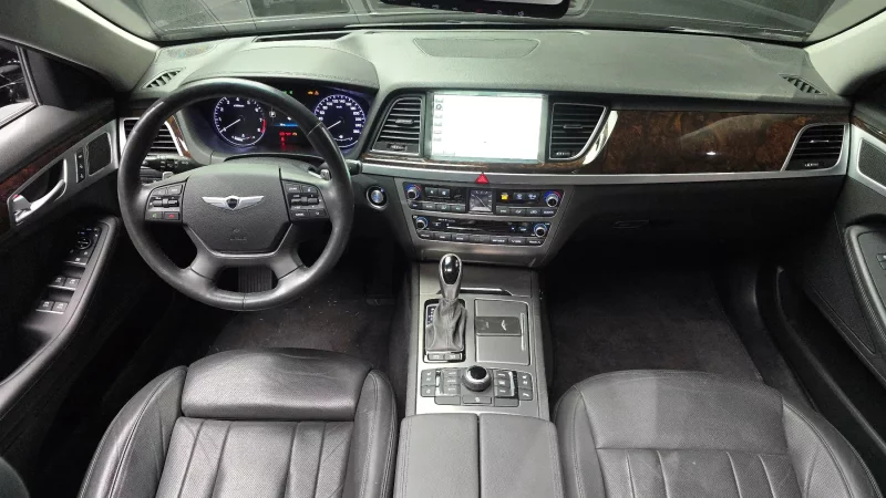 Hyundai Genesis