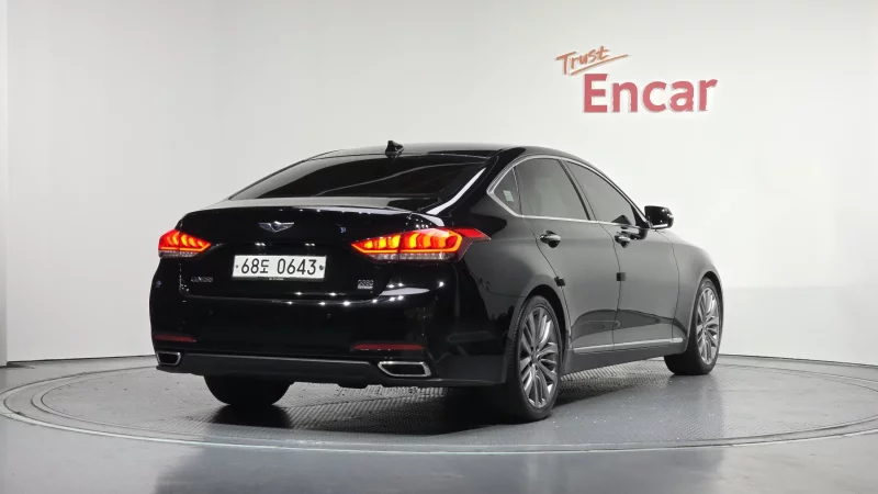 Hyundai Genesis
