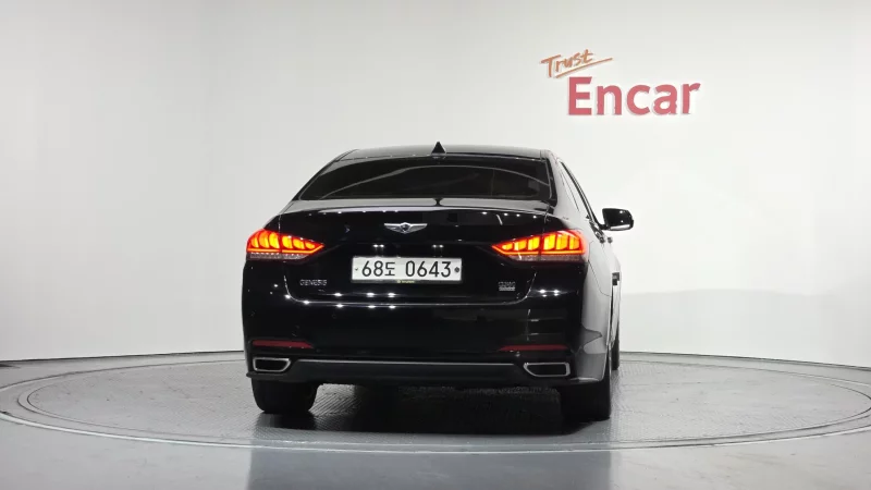 Hyundai Genesis