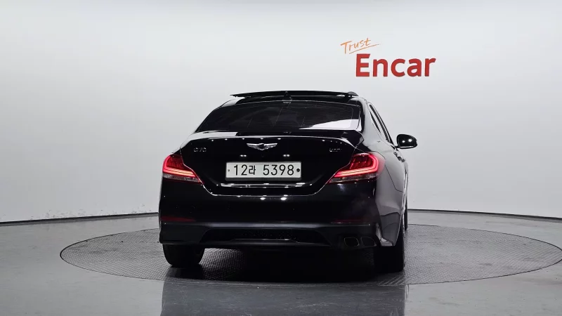 Genesis G70