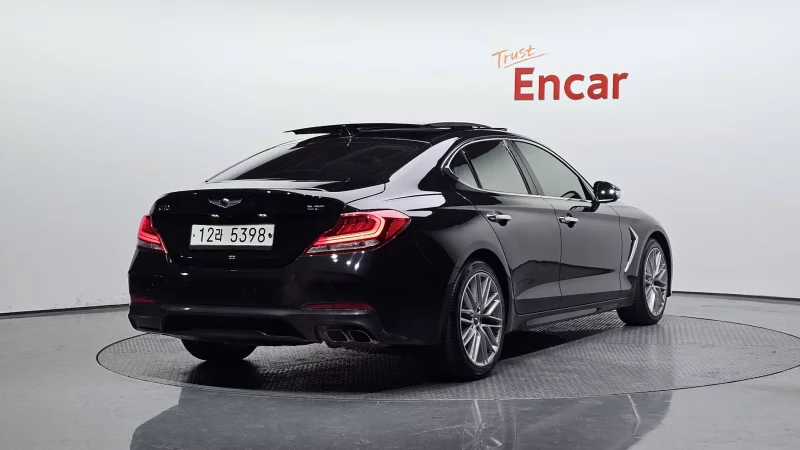 Genesis G70