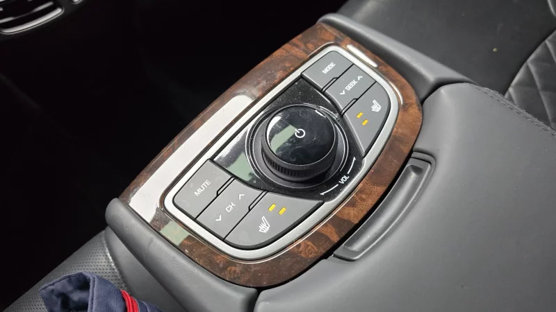 Hyundai Aslan