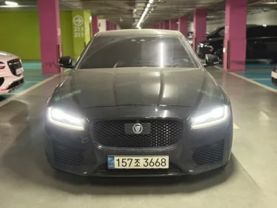 Jaguar XF
