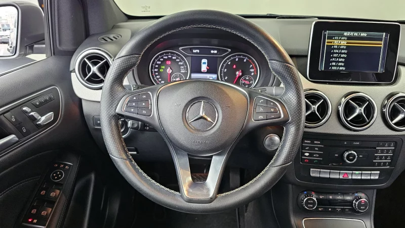Mercedes-Benz B-Class