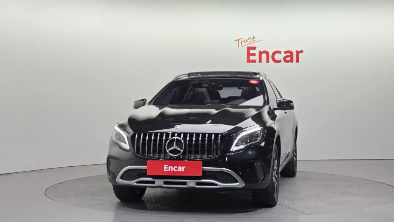 Mercedes-Benz GLA-Class