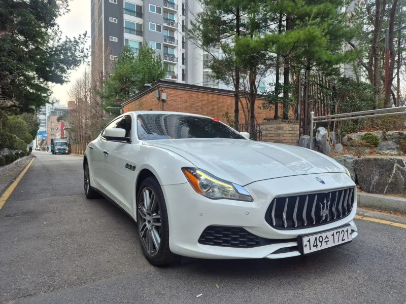 Maserati QUATTROPORTE