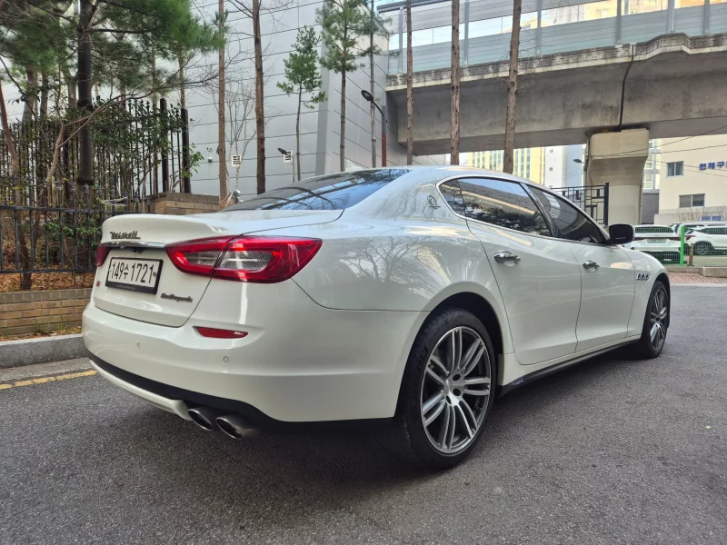 Maserati QUATTROPORTE