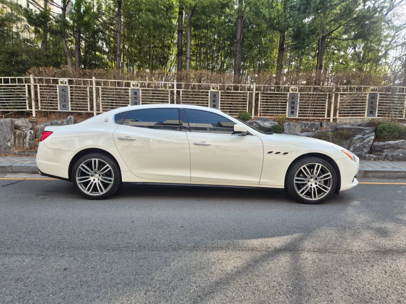 Maserati QUATTROPORTE