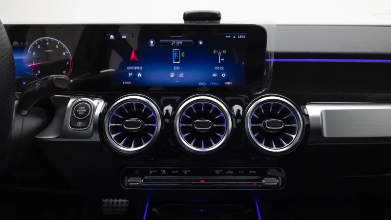 Mercedes-Benz GLB-Class