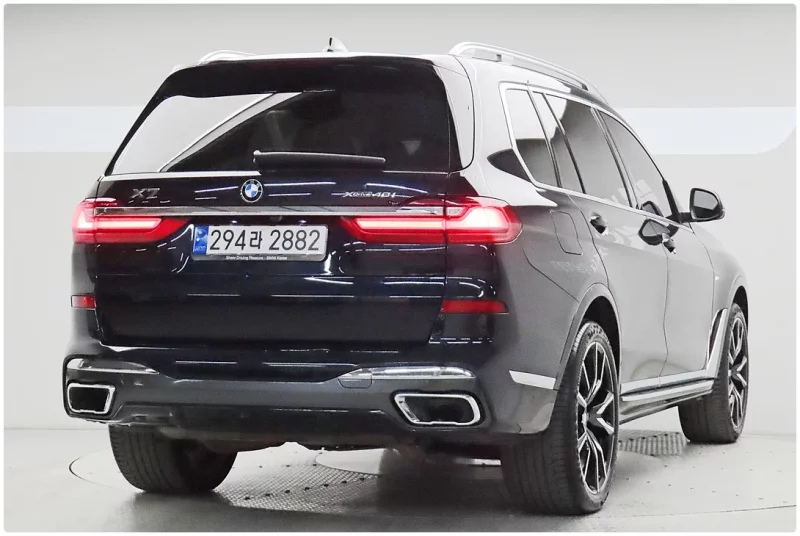 BMW X7