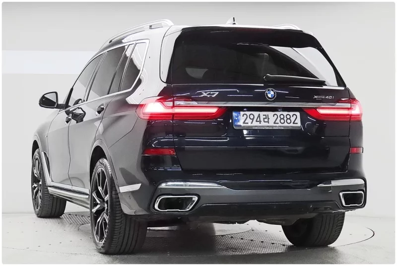 BMW X7