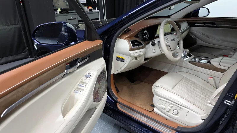 Genesis G90