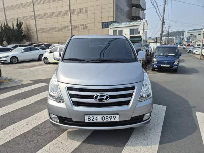 Hyundai Starex