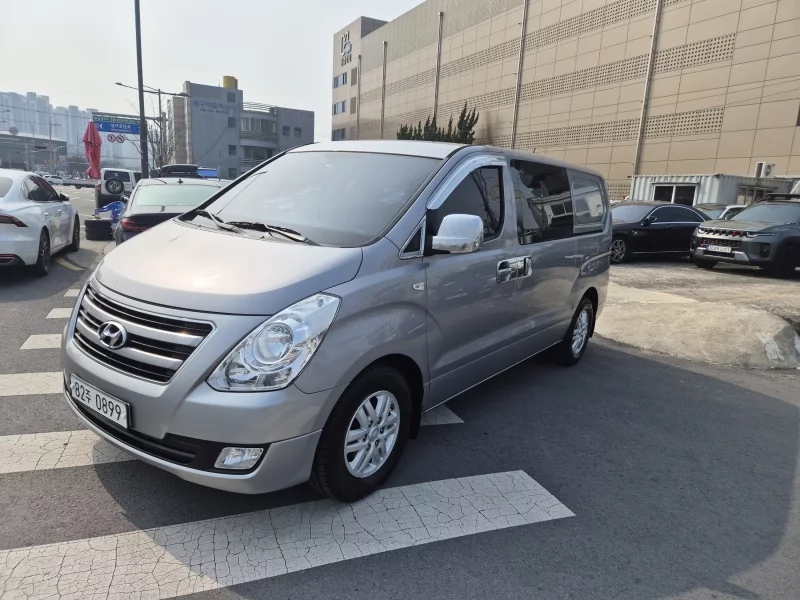 Hyundai Starex