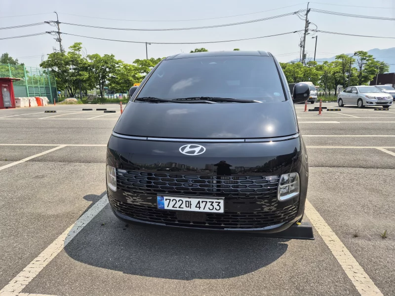 Hyundai Staria