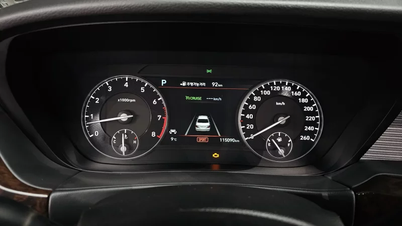Genesis EQ900