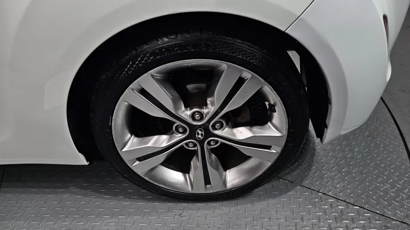Hyundai Veloster