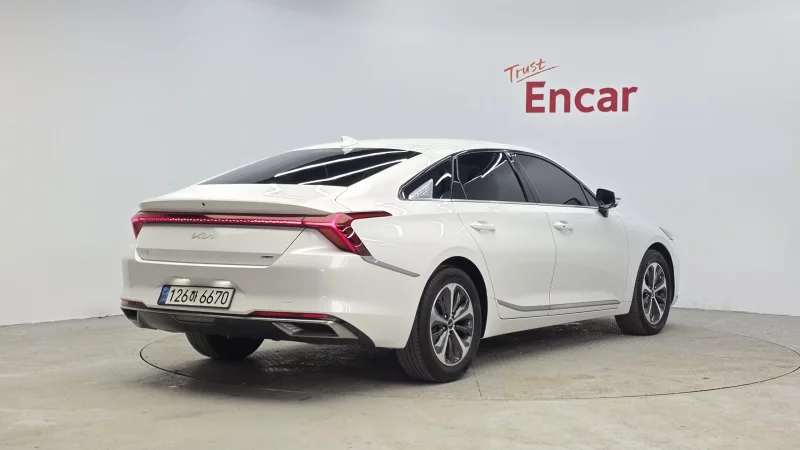 Kia K8