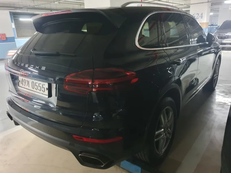 Porsche CAYENNE