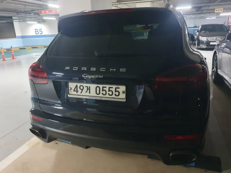 Porsche CAYENNE