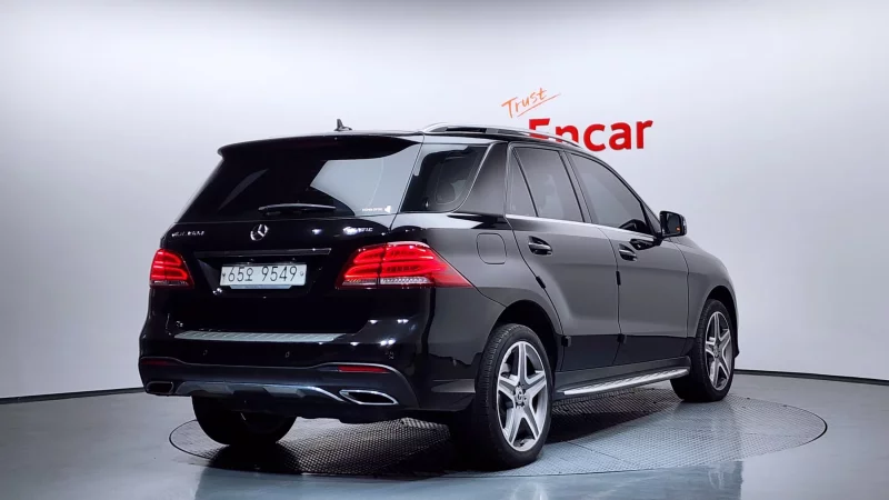 Mercedes-Benz GLE-Class