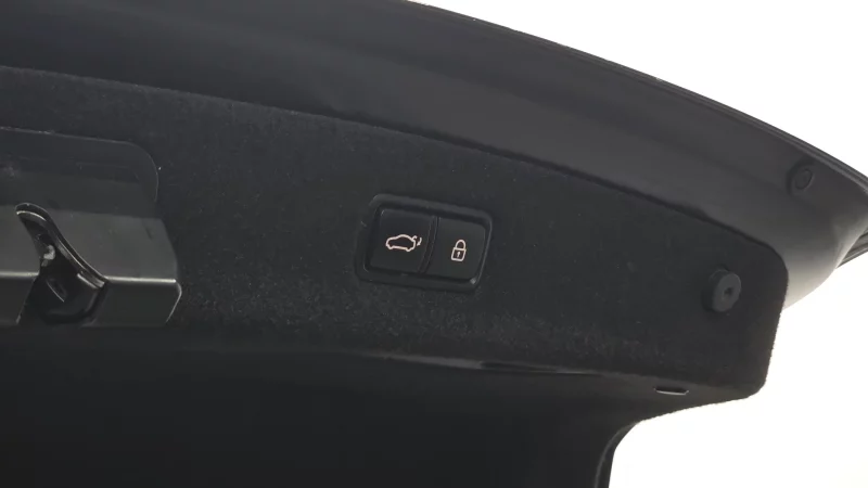 Genesis EQ900