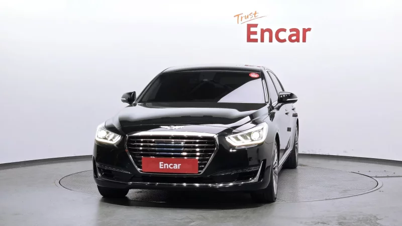 Genesis EQ900