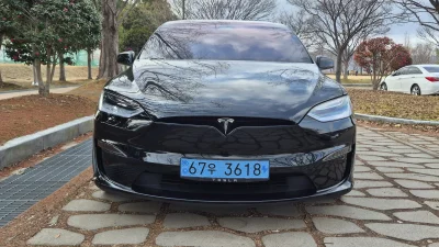 Tesla MODEL X