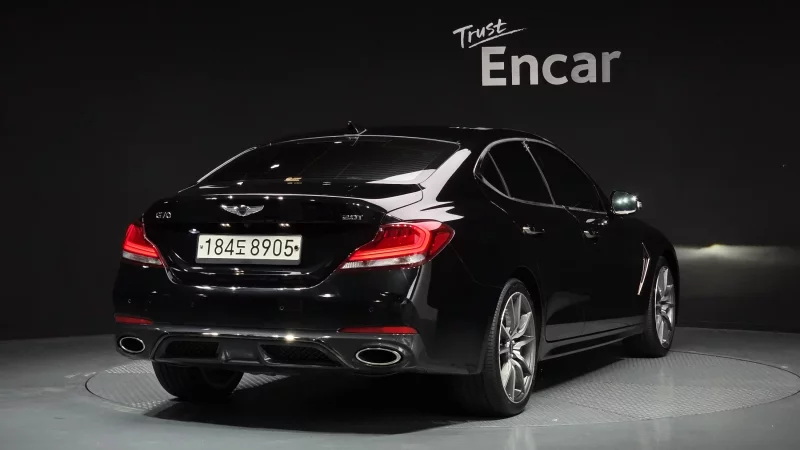 Genesis G70