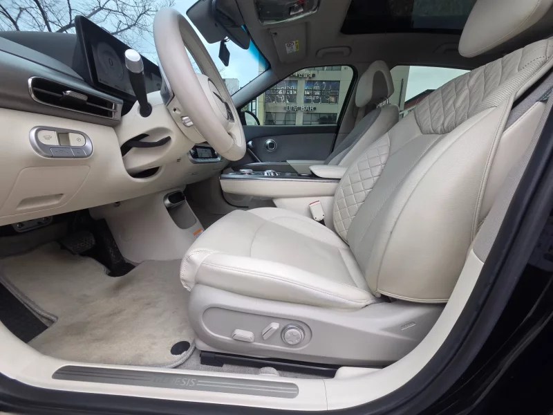 Genesis GV60
