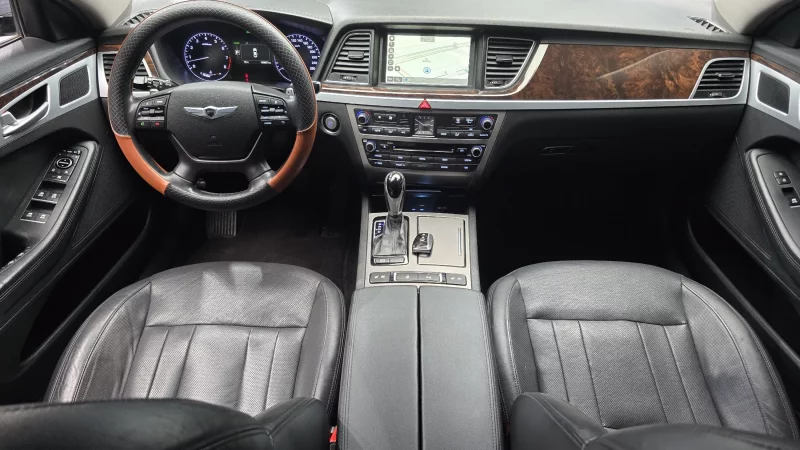 Hyundai Genesis