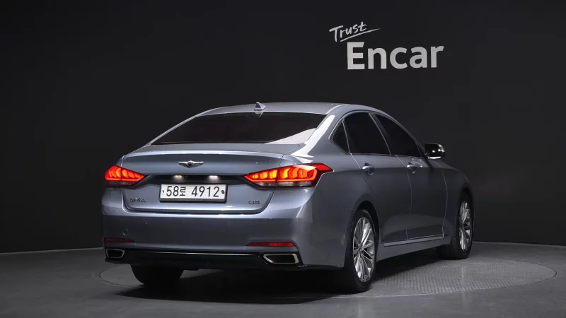 Hyundai Genesis