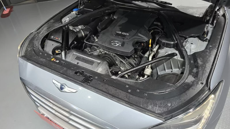 Hyundai Genesis