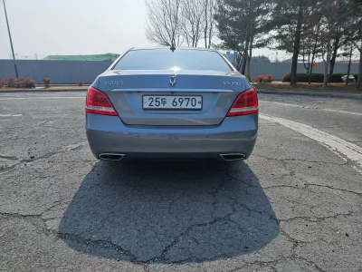 Hyundai Equus
