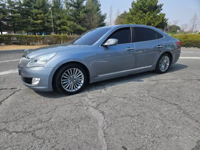 Hyundai Equus