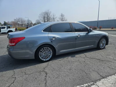 Hyundai Equus