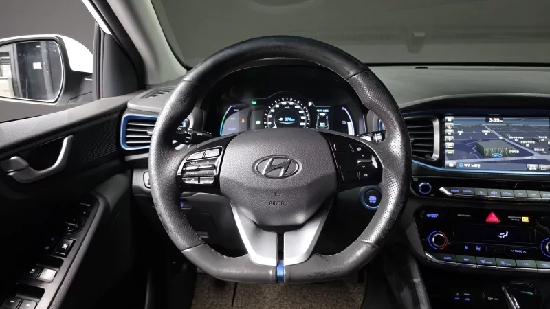 Hyundai Ioniq