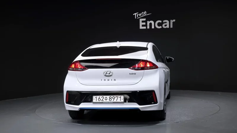 Hyundai Ioniq