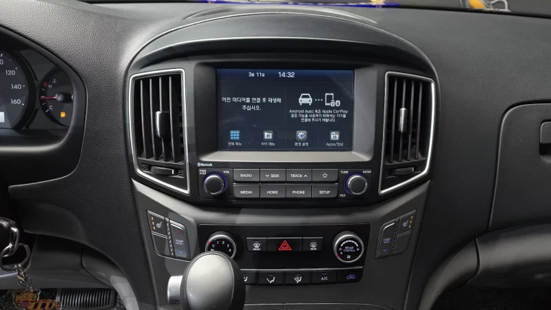 Hyundai Starex