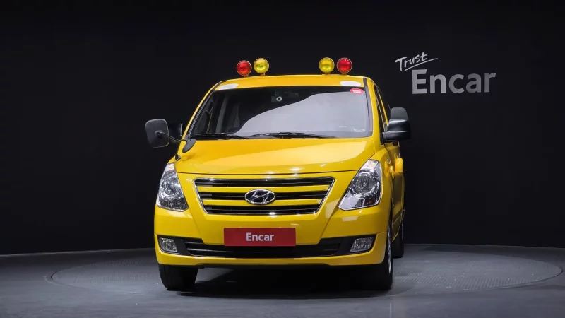 Hyundai Starex