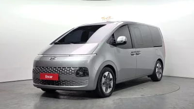 Hyundai Staria