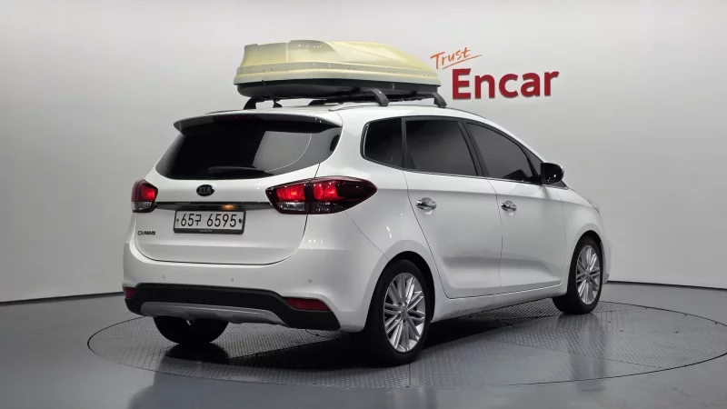 Kia Carens