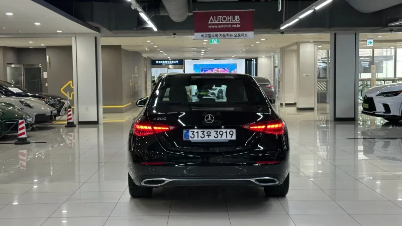 Mercedes-Benz C-Class