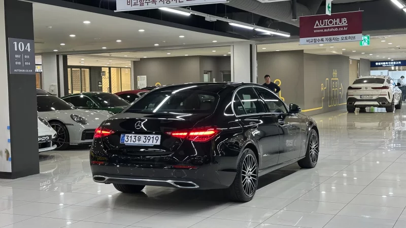 Mercedes-Benz C-Class