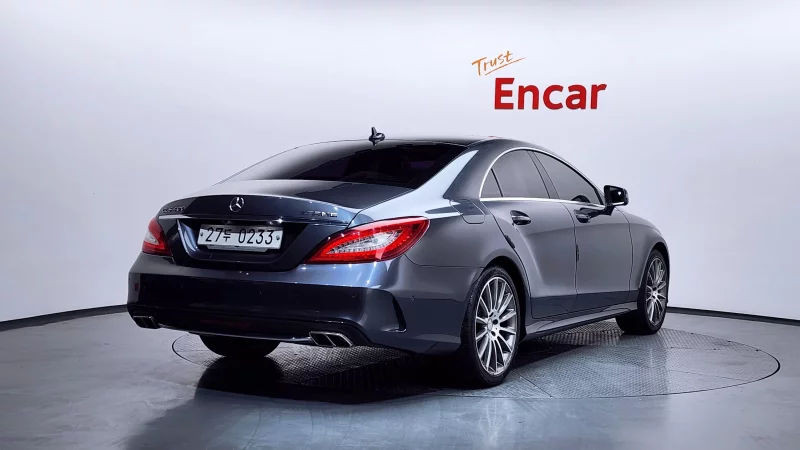 Mercedes-Benz CLS-Class