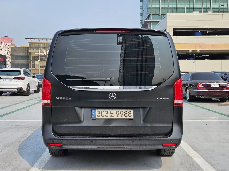 Mercedes-Benz V-Class