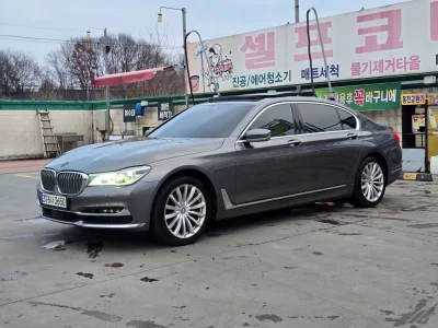BMW 7-Series