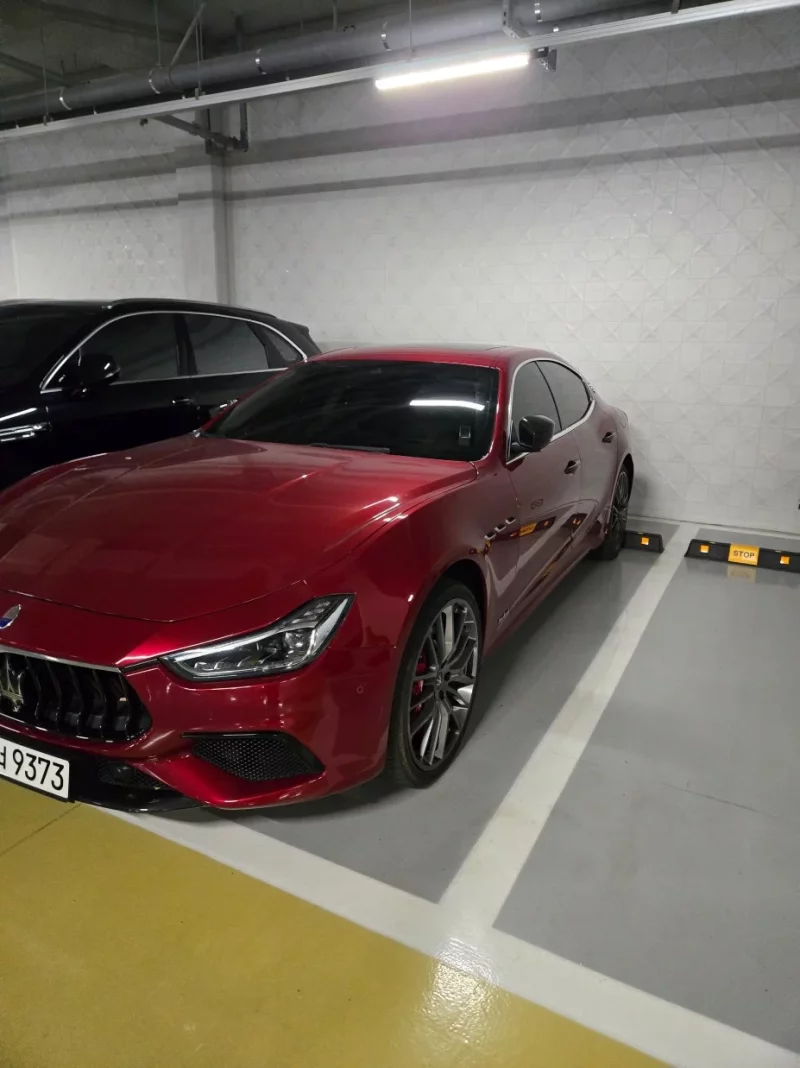 Maserati GHIBLI
